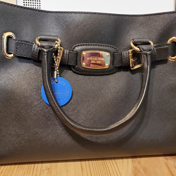 Michael Kors Purse - Picture 1 of 2